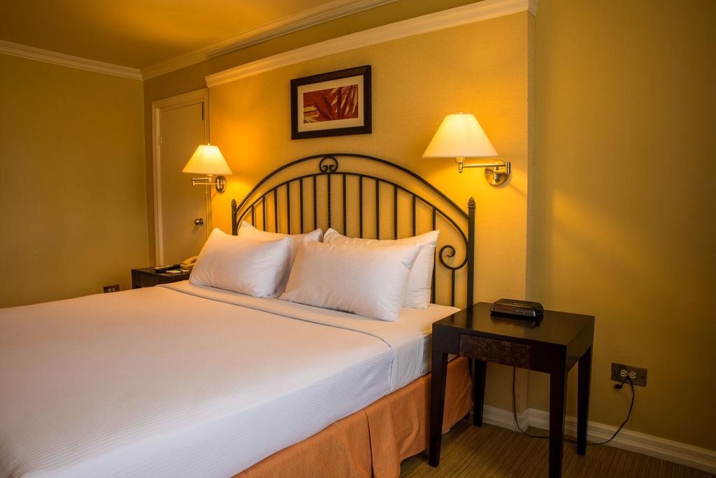 Kapok Hotel Port of Spain Экстерьер фото