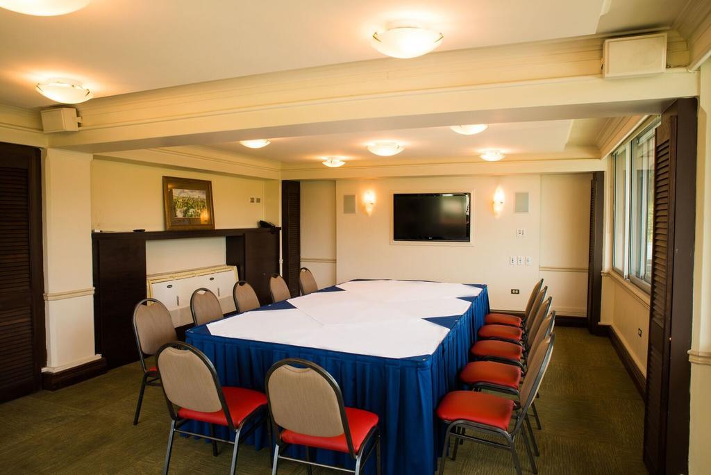 Kapok Hotel Port of Spain Экстерьер фото